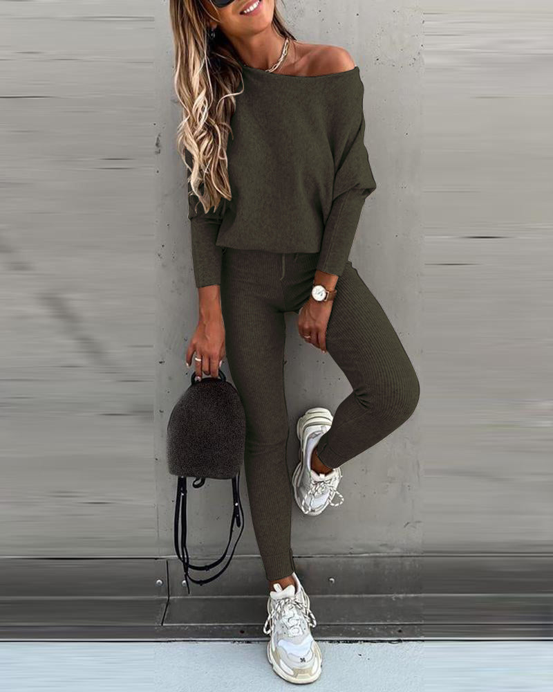 2 Pieces Outfit Skew Neck Long Sleeve Loose Pullover Top and Drawstring High Waist Slim Fit Pants Set