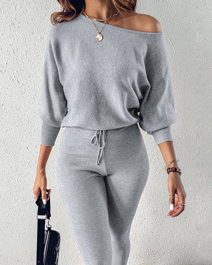 2 Pieces Outfit Skew Neck Long Sleeve Loose Pullover Top and Drawstring High Waist Slim Fit Pants Set