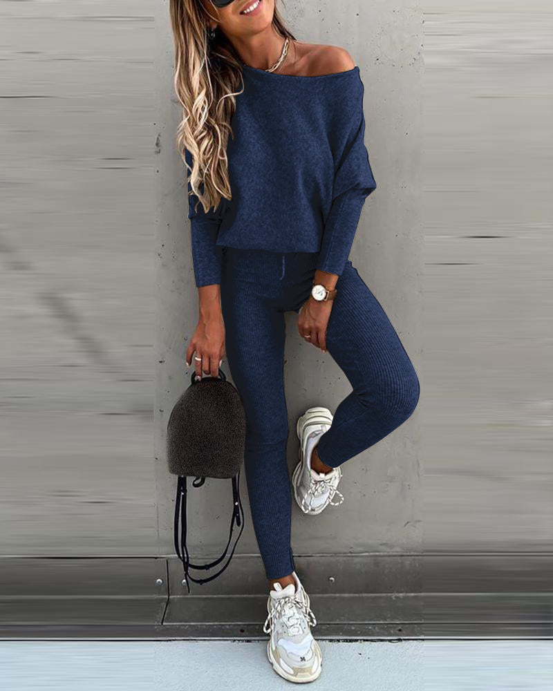 2 Pieces Outfit Skew Neck Long Sleeve Loose Pullover Top and Drawstring High Waist Slim Fit Pants Set