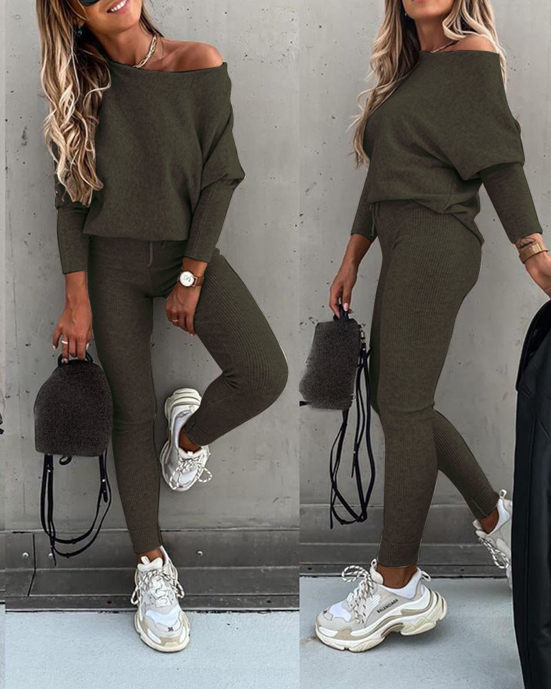 2 Pieces Outfit Skew Neck Long Sleeve Loose Pullover Top and Drawstring High Waist Slim Fit Pants Set