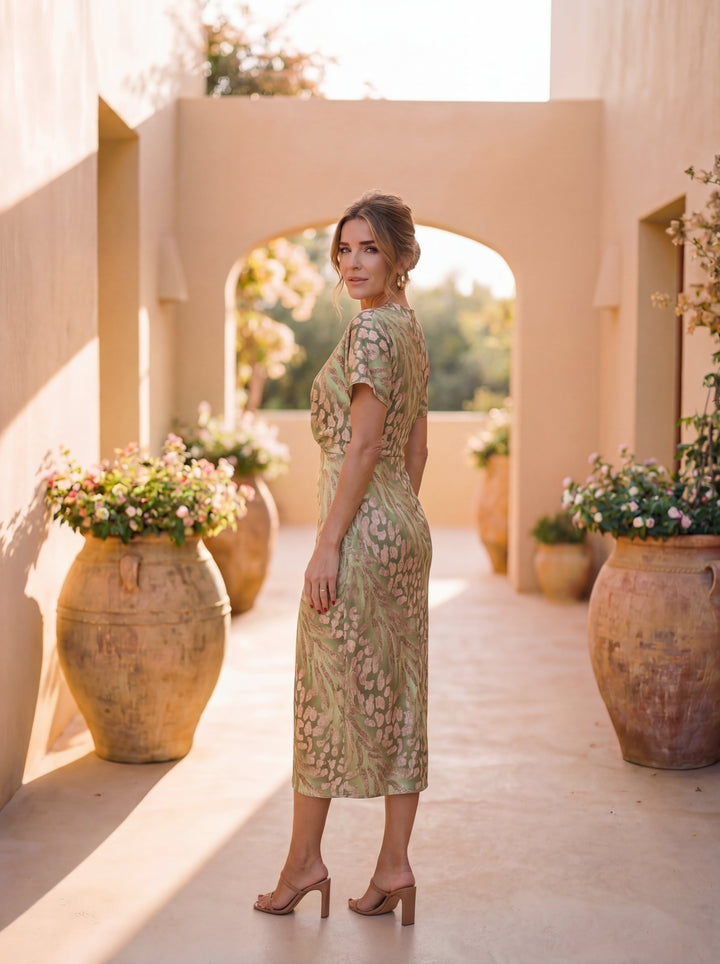 Antonella | Elegant dress in light and flowing fabric